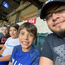 We are looking at possibly buying tickets for the VIP Tailgate Experience  before the game Saturday. Is it worth it and is there Alumni anyone has  met? TIA!