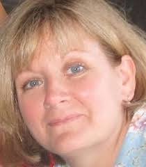 Elizabeth Schnell's Instagram, Twitter & Facebook