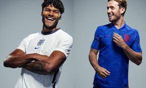 The home shirt sees the crest located in the centre of the shirt, delivering a look inspired by the jersey's worn at euro 96 and world cup 98. England 2020 21 Nike Home And Away Kits Football Fashion