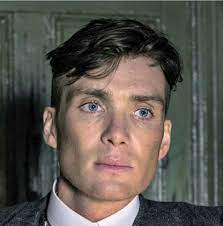 cillian murphy als thomas shelby peaky blinders haarschnitt peaky blinders frisur haarschnitt manner