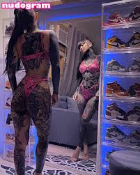 Angelie Pench desire-igniting material