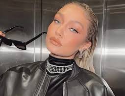 Vanessa Kirby, Joseph Quinn: Fantastic Four, Sue, Johnny Storm?