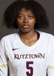 Christina Lockett's Instagram, Twitter & Facebook