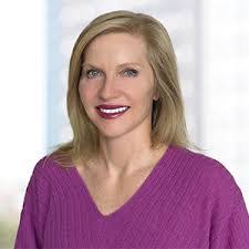 Jennifer Rettig's Instagram, Twitter & Facebook