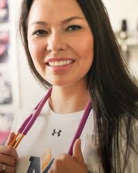 Kellie Phillips's Instagram, Twitter & Facebook