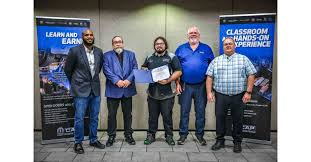 Jeep® and Mopar's Career Automotive Program Rewards Scholarships to  Indigenous Students