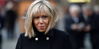Die frau, ohne die ich nicht wäre, nennt emmanuel macron die zukünftige première dame, als sie ihn. Ein Portrat Von Brigitte Macron Frau Mit Einfluss