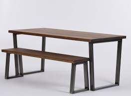 Made from oak veneer, this table is ready to match all your furniture and all kind of interior of your house. Hoxton U Leg Industrial Dining Table