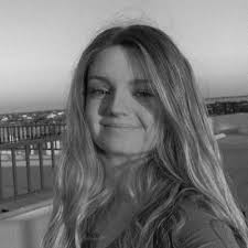 Sydney Elmore (@sydneeye)