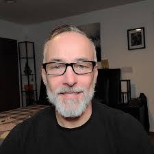 Ernest Motley's Instagram, Twitter & Facebook