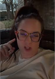 Talking Throne of Glass (and Assassin’s Blade) briefly. Anyone down for a  read along. Also yea, I did deliberately chose that cover for the video. 😂  Ignore the frantic yelling of my children and ...