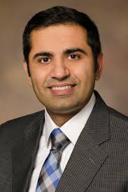 Alumnus Ravi Tandon earns tenure at University of Arizona