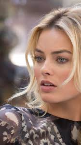 Download this wallpaper as iphone desktop or lock screen: Wolf Of Wall Street Wallpaper Margot Robbie Novocom Top