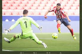 J.oblak, s.savic, k.trippier, felipe, m.hermoso, koke, a.correa, y.carrasco, t.lemar, m.llorente, l.suarez real madrid: 0vsktsocziq8jm