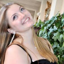 Lydia Blanton's Instagram, Twitter & Facebook