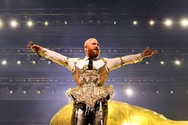 ¡Sam Smith se TRANSFORMA! De baladas tristes a shows EXPLOSIVOS - Imagen ilustrativa del artículo