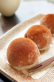 Chocolate Daifuku Soft Mochi Rice Cake With Fresh Cream And Chocolate Oyshee Easy Recipes Food Processor Recipes Asian Desserts Sweet Recipes