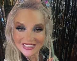 Debbie Merrill's Instagram, Twitter & Facebook