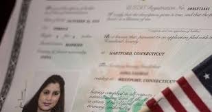 • green card başvurusu yapabilmek için en az lise mezunu olmak şart ya da son 5 yıl içinde uzmanlık gerektiren bir alanda en az 2 yıl çalışmış olmayı belgelemek gerekiyor. Green Card Basvurulari Basladi 2018 Green Card Basvurusu Nasil Ve Nereden Yapilir Son Dakika Haberler
