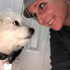 Kimberly Fleck's Instagram, Twitter & Facebook