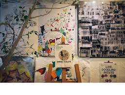 It explains the entire history of penang in both chinese and english. Mypenang