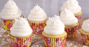 Recette De Cupcakes Au Citron Et A La Noix De Coco Zeste Recipe Coconut Cupcakes Coconut Cupcake Recipes Cupcake Recipes