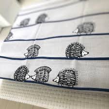 2018 06 21 パソコンにリサラーソンのハリネズミのクロスをかけました クロスひとつでお気に入りの空間に ブログはプロフィールにリンクを貼ってます mattari mikan パナホーム panahome bed pillows pillow cases pillows