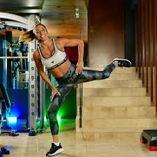 Maybe you would like to learn more about one of these? Edesanyja Elvesztese Ota Eloszor Allt Kamerak Ele Rubint Reka