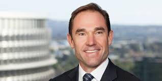 Scott Shean's Instagram, Twitter & Facebook