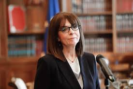 Prior to her election as president of greece, she served as president of the council of. Katerina Sakellaropoyloy Mononews