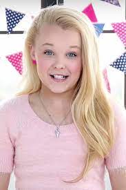 Jojo Siwa S Hairstyles Hair Colors Steal Her Style Jojo Siwa Hair Jojo Siwa Jojo Siwa Instagram
