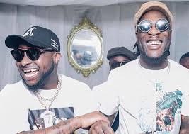 Going by a viral video sighted by lailasnews, an agitated man who resembles davido shoved and pushed another man who looked like burna boy. I2qme7nzbzt48m