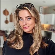 Does anyone know a good Videographer? Im looking at starting a channel for  my business and want someone to do weekly shoots