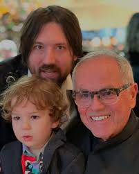 Golden Doodles reminding owners of dinner time