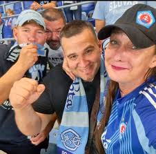 Milko dúfam že sa Ti u nás páčilo.. ako som Ti písala- búrky a dažde boli  súčasťou chorea ! Cením si po dlhej dobe došiel na Tehelko aj Stanley  Gasparovic !!! Včera