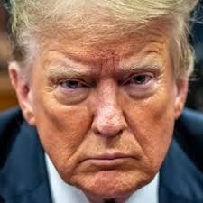 Celeb designer claims wife sold $500K in stolen items at auction