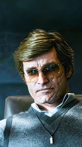 Gun Expert Reacts To CoD Weapons