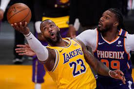 Lakers have a 62.8% chance to beat suns in game 4 the site's basketball power index gives phoenix a 37.2% chance to pick up the win in los angeles. Ckdb3gkciayoxm