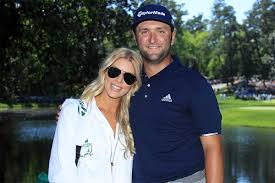 Jon rahm was rolling in dominant fashion to his second consecutive memorial tournament win after an unbelievable 64 on saturday at muirfield village. Die Heissesten Spielerfrauen Im Golf Golftime De
