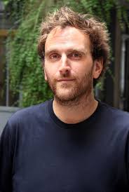 Dédé, le tempo dans la peau