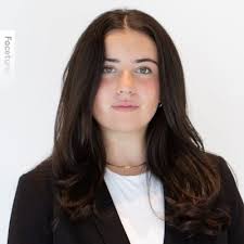 I am very excited that this past weekend I graduated from The University of  Tampa with a Bachelor of Science in Human Performance and a concentration  in Exercise Physiology. I am grateful