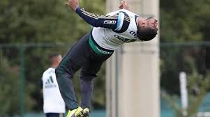 Aranha, goleiro de primeiro nível, atleta consagrado em um esporte onde a imensa maioria fica pelo caminho, provavelmente terá orgulho ao olhar nos olhos dos netos e contar sua trajetória. Antirracista E Fa De Rap Goleiro De Wakanda Aranha Passa Carreira A Limpo Esporte O Dia