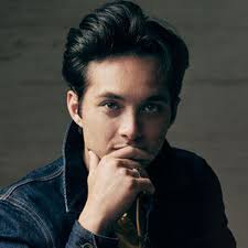 From 'The Bachelorette' to the Opry: Laine Hardy will make debut