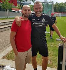 Tim walter (born 8 november 1975) is a german football manager, who last managed vfb stuttgart in june 2019, walter became the new head coach of vfb stuttgart,3 he was sacked on 23. Neuer Input Fur Agovic Steinauer Hospitiert Beim Vfb Stuttgart