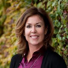 Kelly Templin's Instagram, Twitter & Facebook