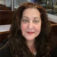 Stacey Heller's Instagram, Twitter & Facebook