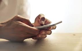 Découvrez les codes reduction et codes promo red sfr les plus populaires et d'autres offres. Red By Sfr Fait Chuter Le Prix De Son Forfait Mobile 100 Go Derniers Jours Le Parisien