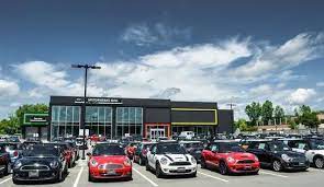 Motorwerks Mini Golden Valley Mn 55426 Car Dealership And Auto Financing Autotrader Car Finance Car Dealership Car