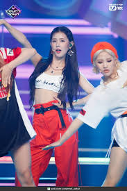 On top of irresistible 10.10 promotions, get ready to enjoy daily 25% cashback offers and $1 million worth of online shopping vouchers to redeem! 190627 G I Dle Uh Oh At M Countdown Women Korean Girl Short Girls