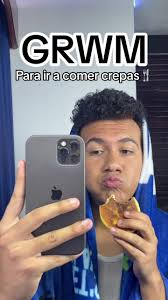 Zapatos Cafés Con Pantalón De Mezclilla Y Camisa Negra